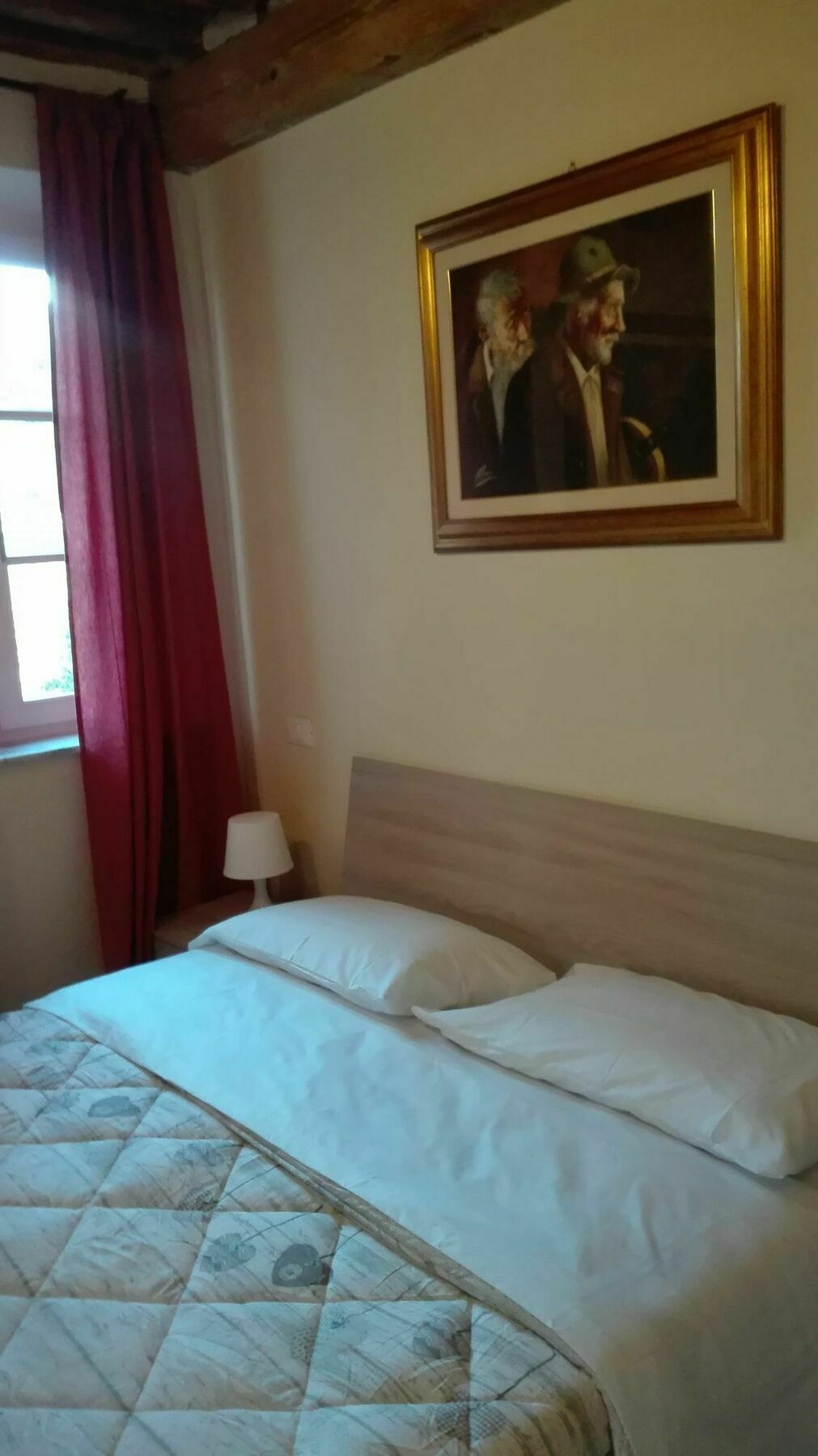 Art Gallery B&B Vorno Bagian luar foto